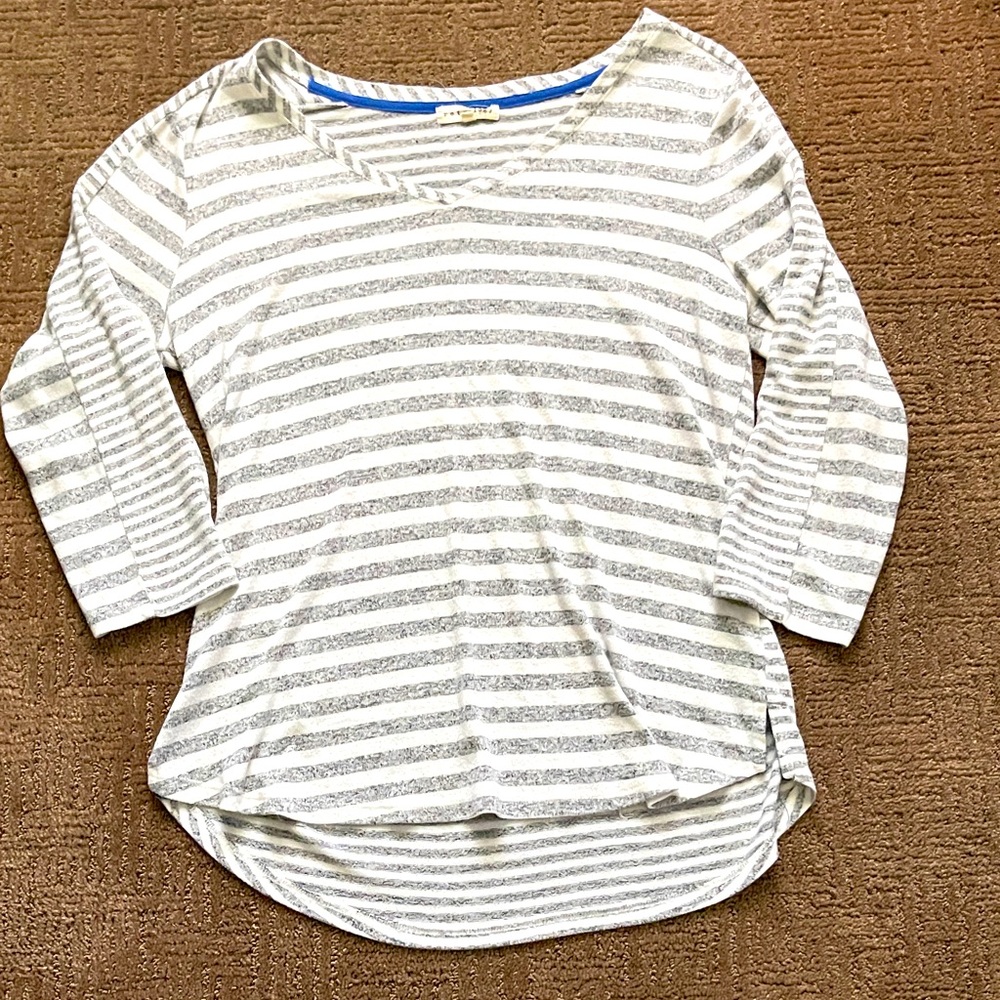 ($3 only when bundled) Chic Striped Long Sleeve Top in Gray